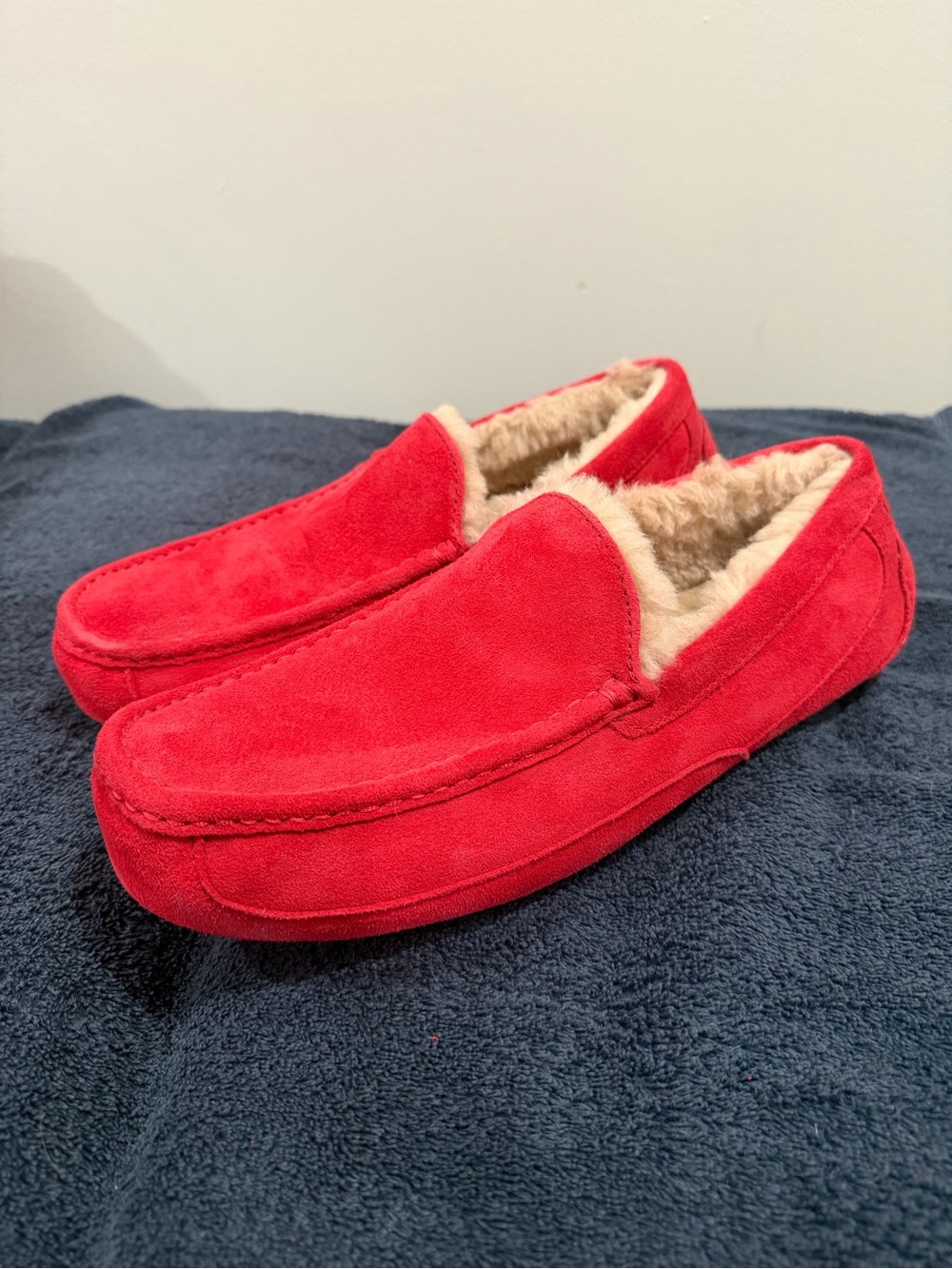 UGG Men's Ascot Red Suede Lined Slip-On Slippers Moccasins